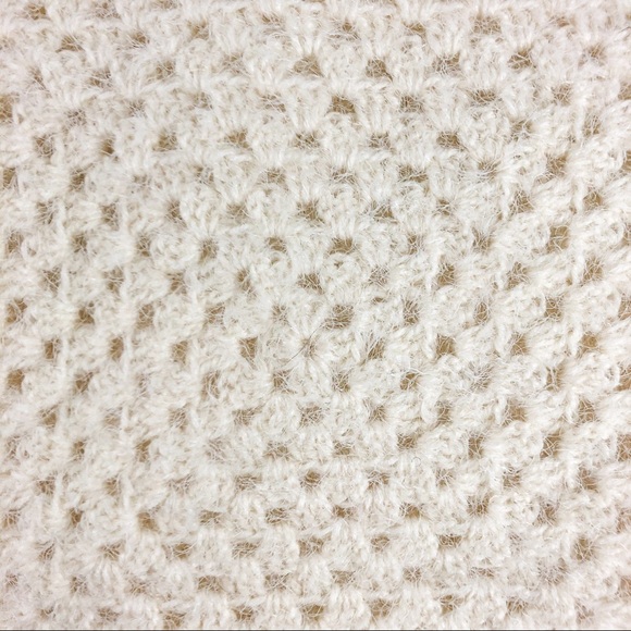 Creme Crochet Baby Set - Picture 5 of 5